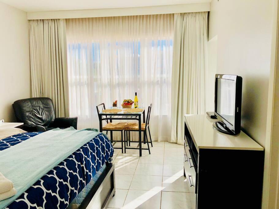 Apartment Right On The Beach! 마이애미 비치 외부 사진